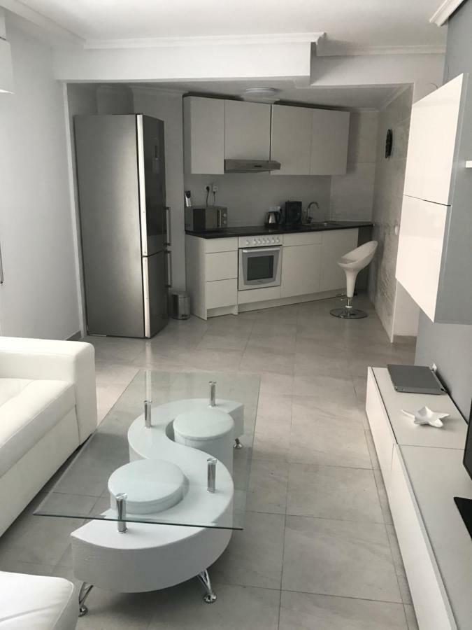 Modern Beach Apartment Torrevieja Exteriör bild